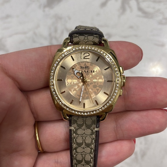 Coach Watch - Picture 2 of 3